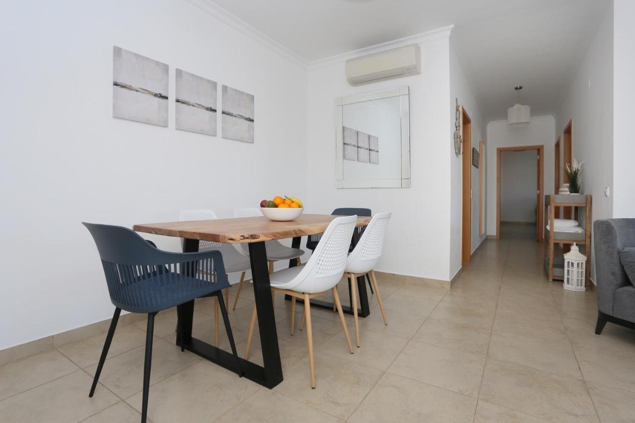 3 Bedroom Apartment With Indoor Pool Central Lagos Eksteriør bilde