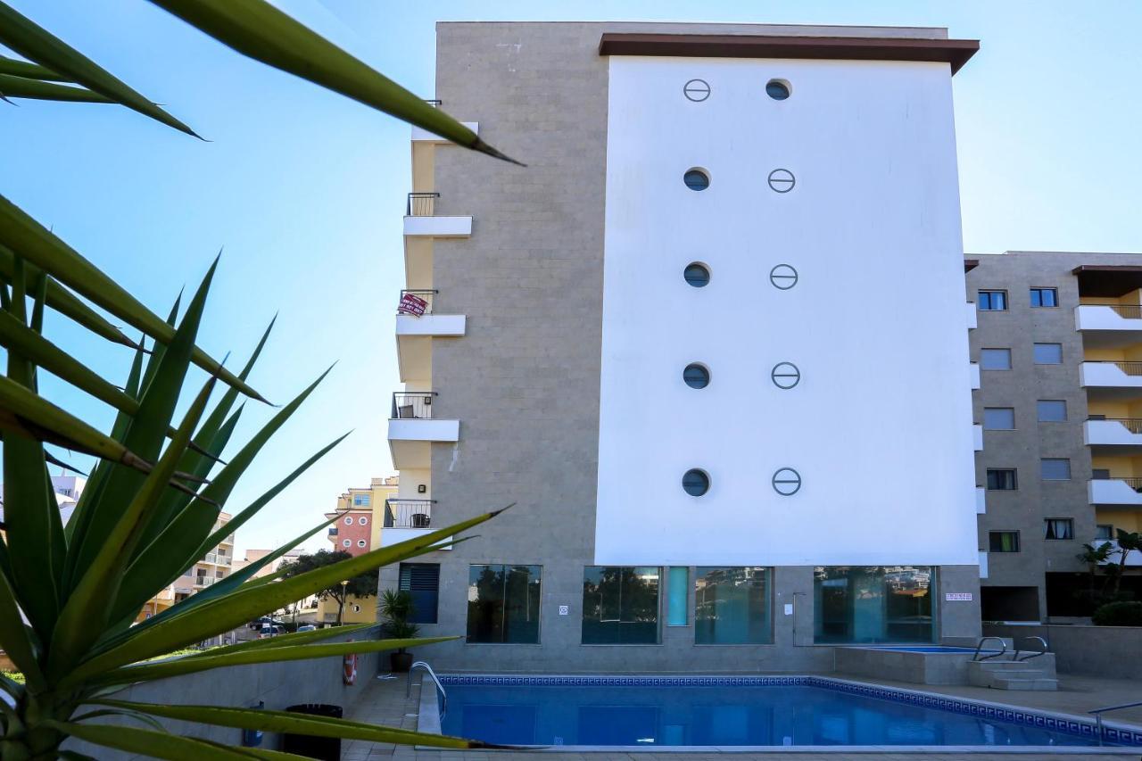3 Bedroom Apartment With Indoor Pool Central Lagos Eksteriør bilde