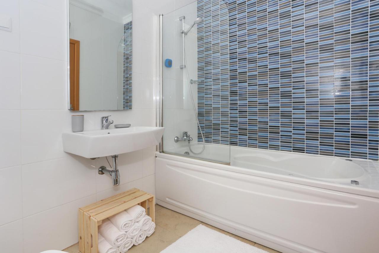 3 Bedroom Apartment With Indoor Pool Central Lagos Eksteriør bilde