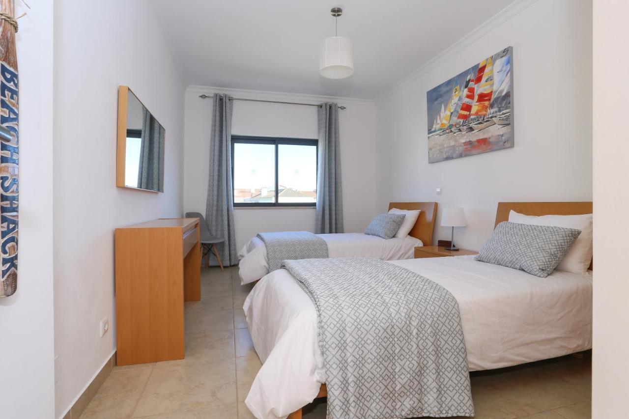 3 Bedroom Apartment With Indoor Pool Central Lagos Eksteriør bilde