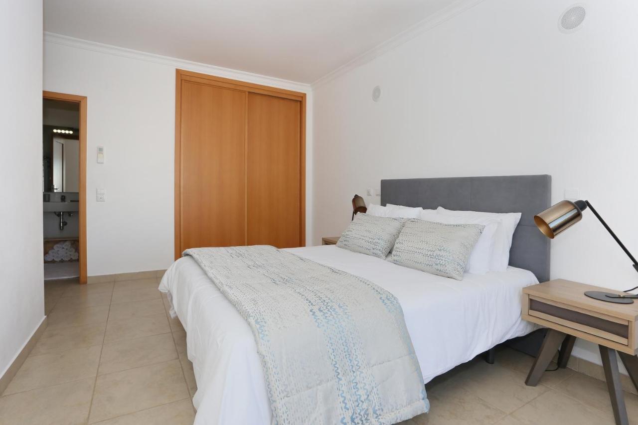 3 Bedroom Apartment With Indoor Pool Central Lagos Eksteriør bilde