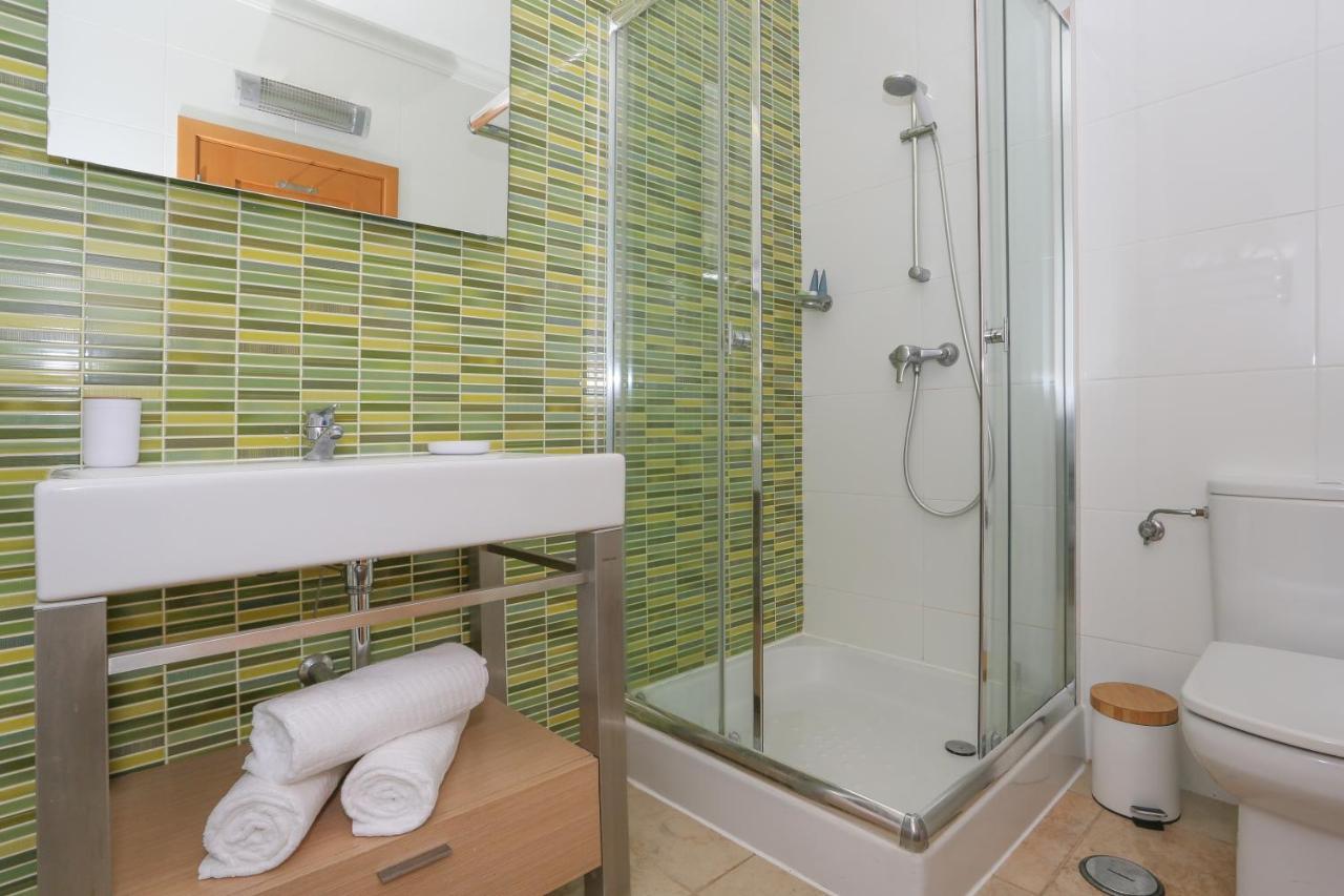 3 Bedroom Apartment With Indoor Pool Central Lagos Eksteriør bilde