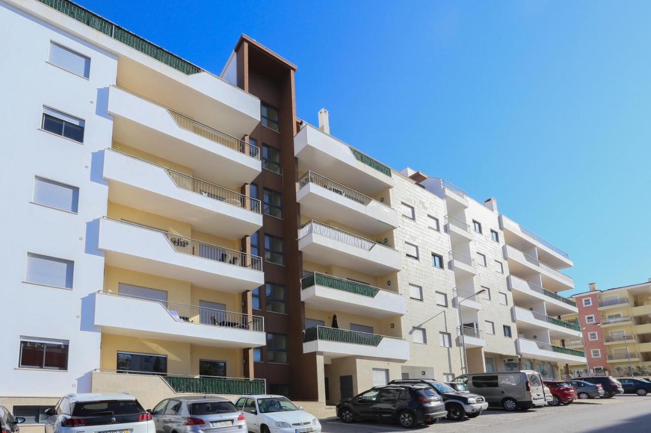 3 Bedroom Apartment With Indoor Pool Central Lagos Eksteriør bilde