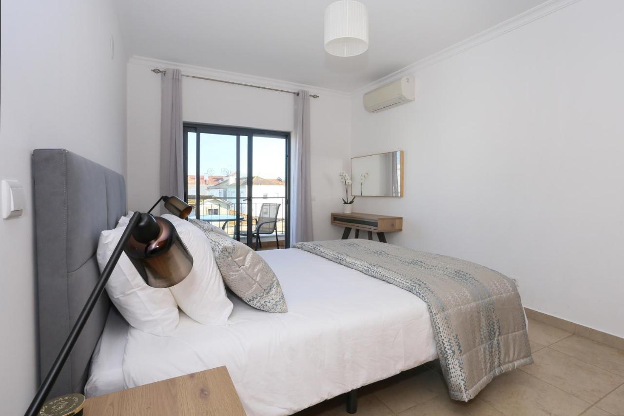 3 Bedroom Apartment With Indoor Pool Central Lagos Eksteriør bilde