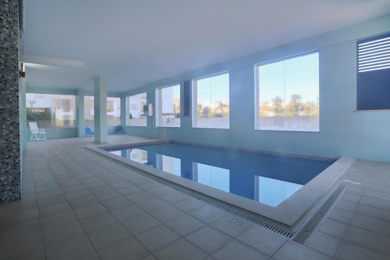 3 Bedroom Apartment With Indoor Pool Central Lagos Eksteriør bilde