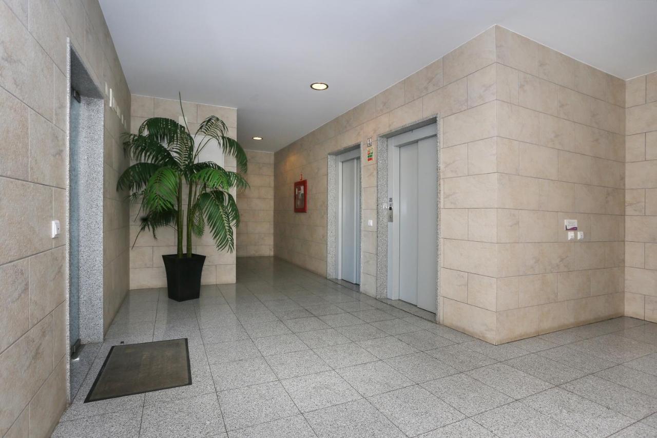 3 Bedroom Apartment With Indoor Pool Central Lagos Eksteriør bilde
