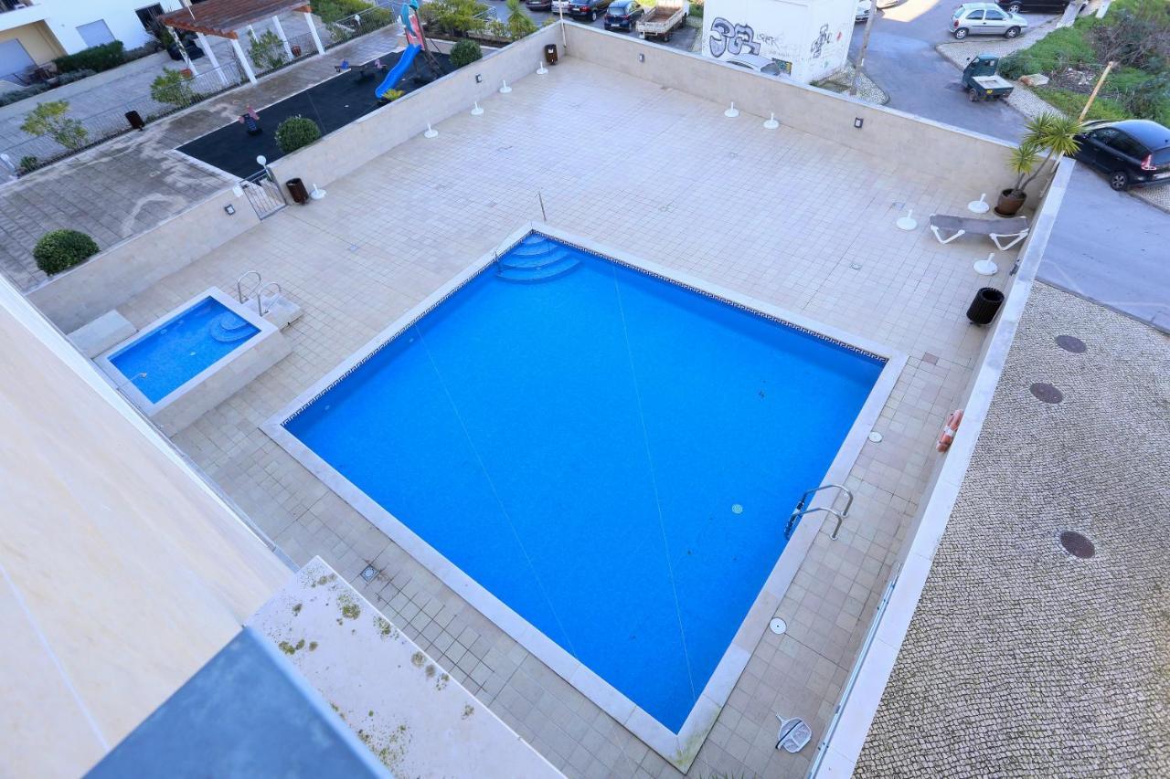 3 Bedroom Apartment With Indoor Pool Central Lagos Eksteriør bilde