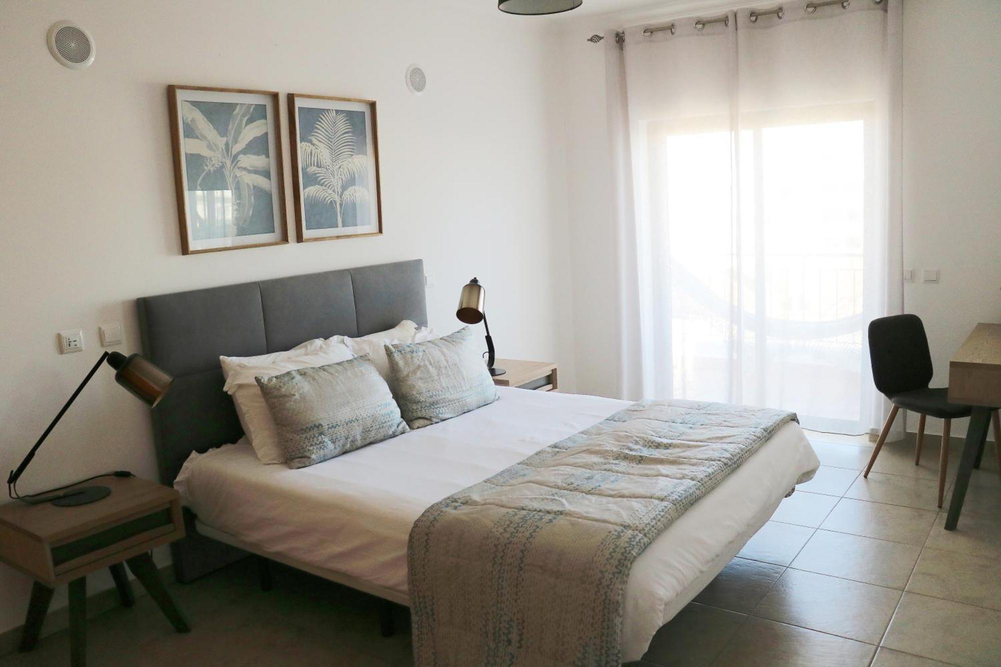 3 Bedroom Apartment With Indoor Pool Central Lagos Eksteriør bilde