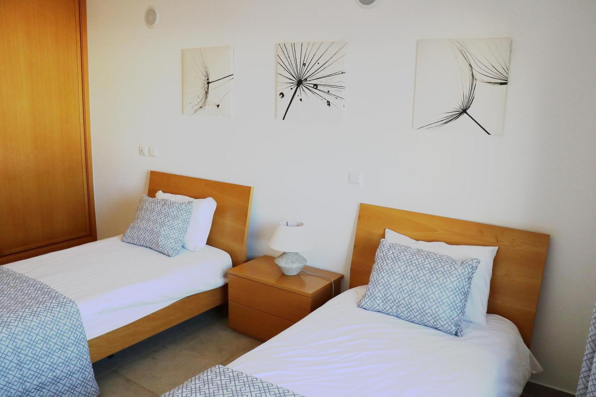 3 Bedroom Apartment With Indoor Pool Central Lagos Eksteriør bilde