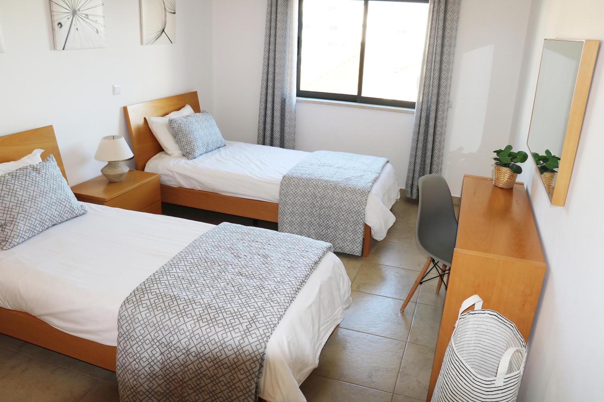 3 Bedroom Apartment With Indoor Pool Central Lagos Eksteriør bilde