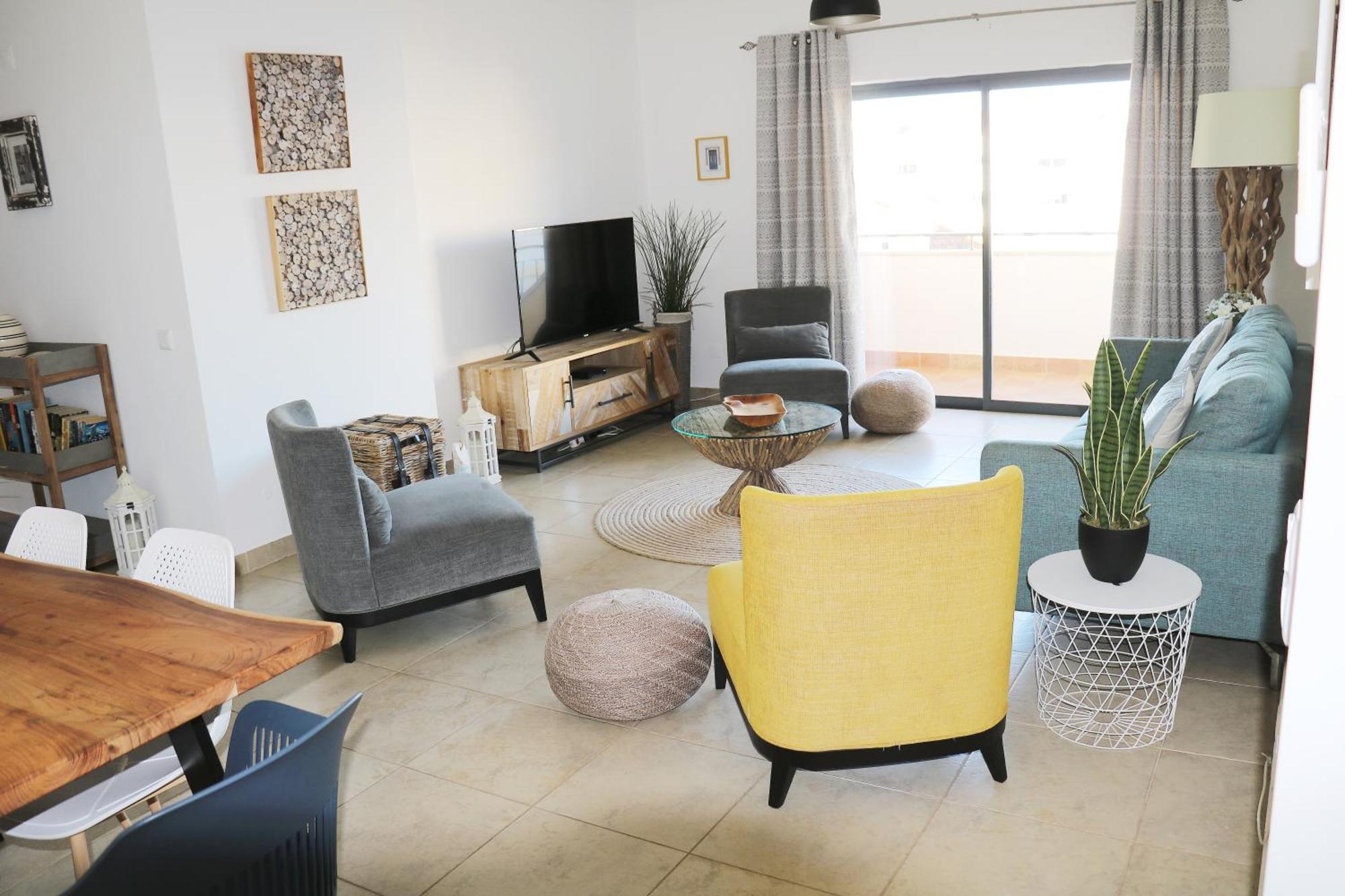 3 Bedroom Apartment With Indoor Pool Central Lagos Eksteriør bilde
