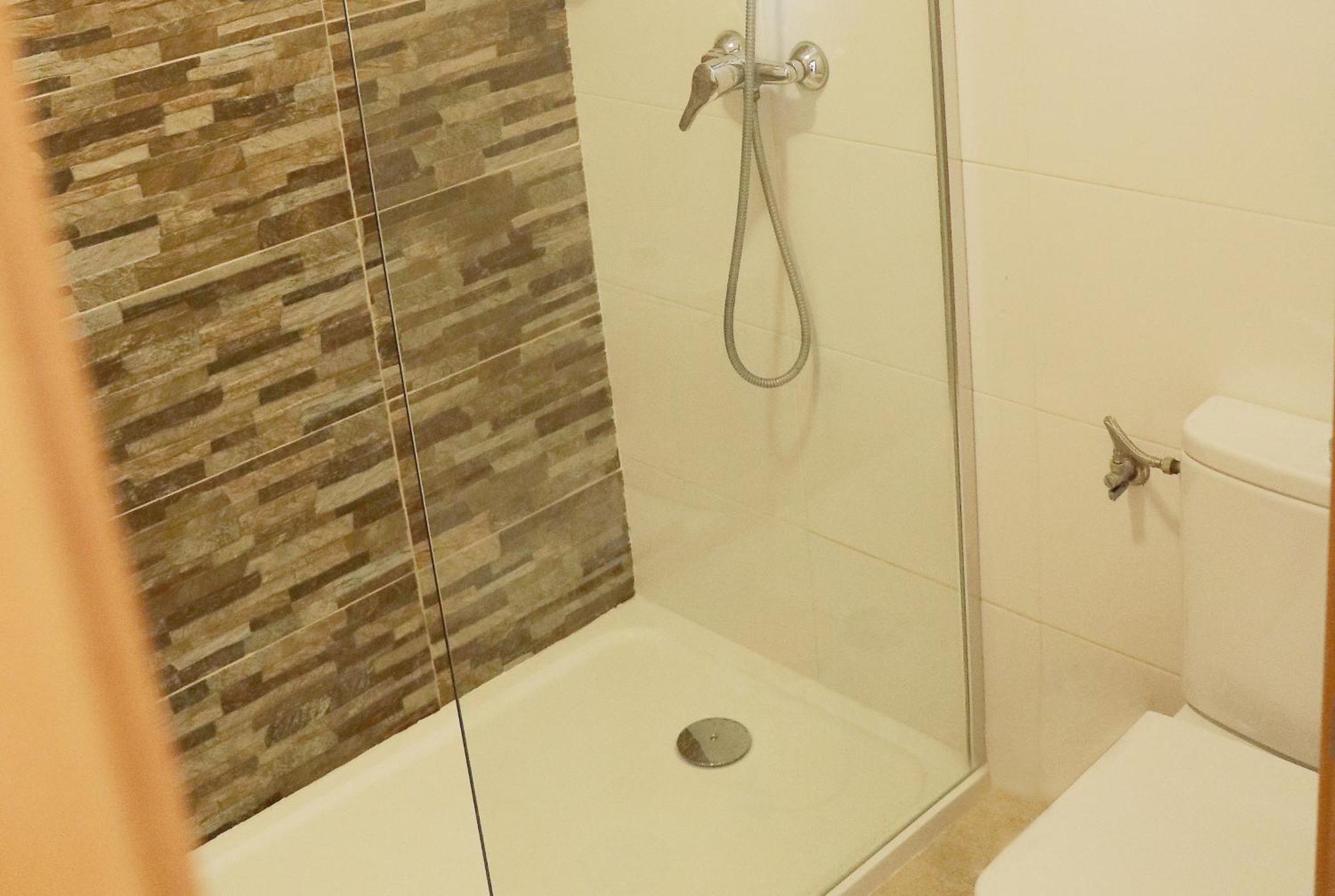 3 Bedroom Apartment With Indoor Pool Central Lagos Eksteriør bilde