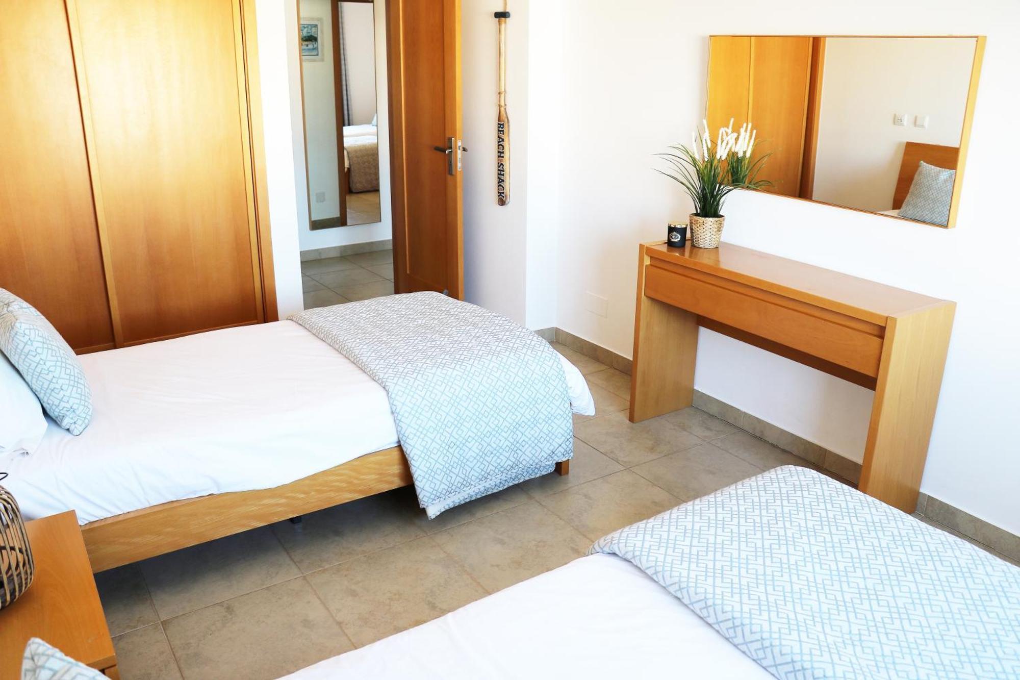 3 Bedroom Apartment With Indoor Pool Central Lagos Eksteriør bilde